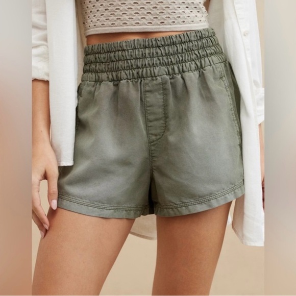 aerie Pants - Aerie Babewatch High Waist Pull On Olive Women's Shorts